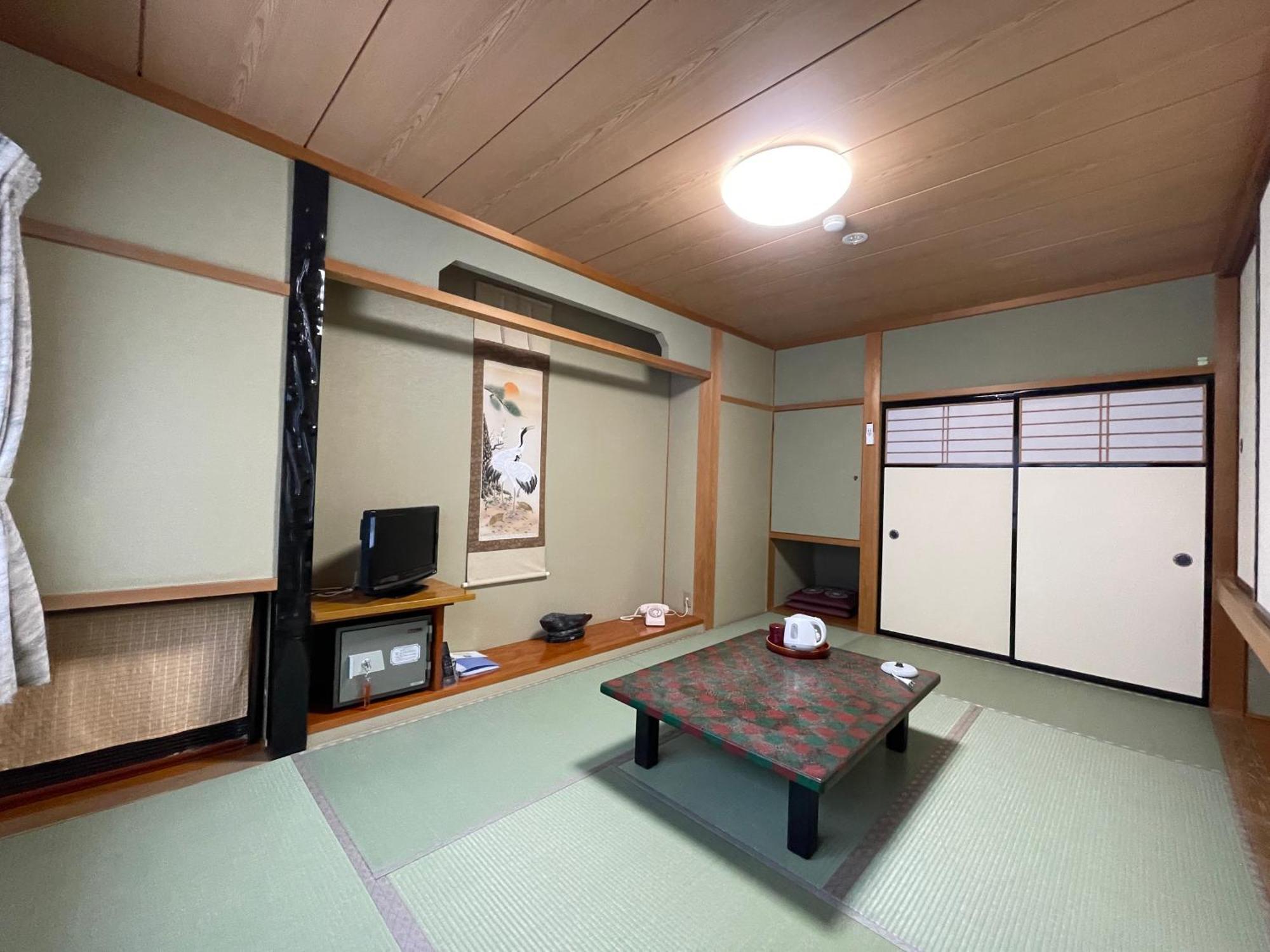 Hotel Suisensou Takayama  Esterno foto