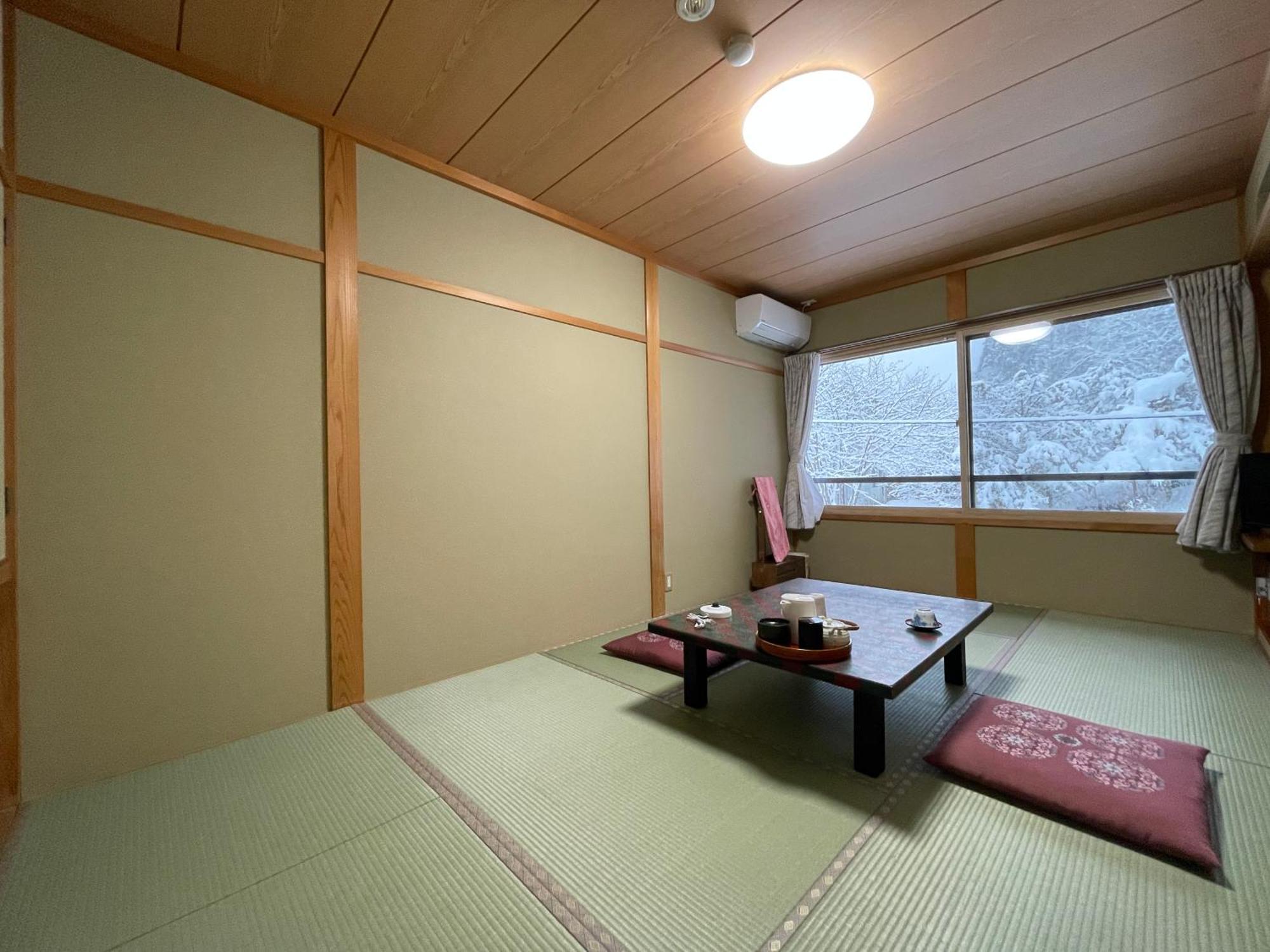 Hotel Suisensou Takayama  Esterno foto