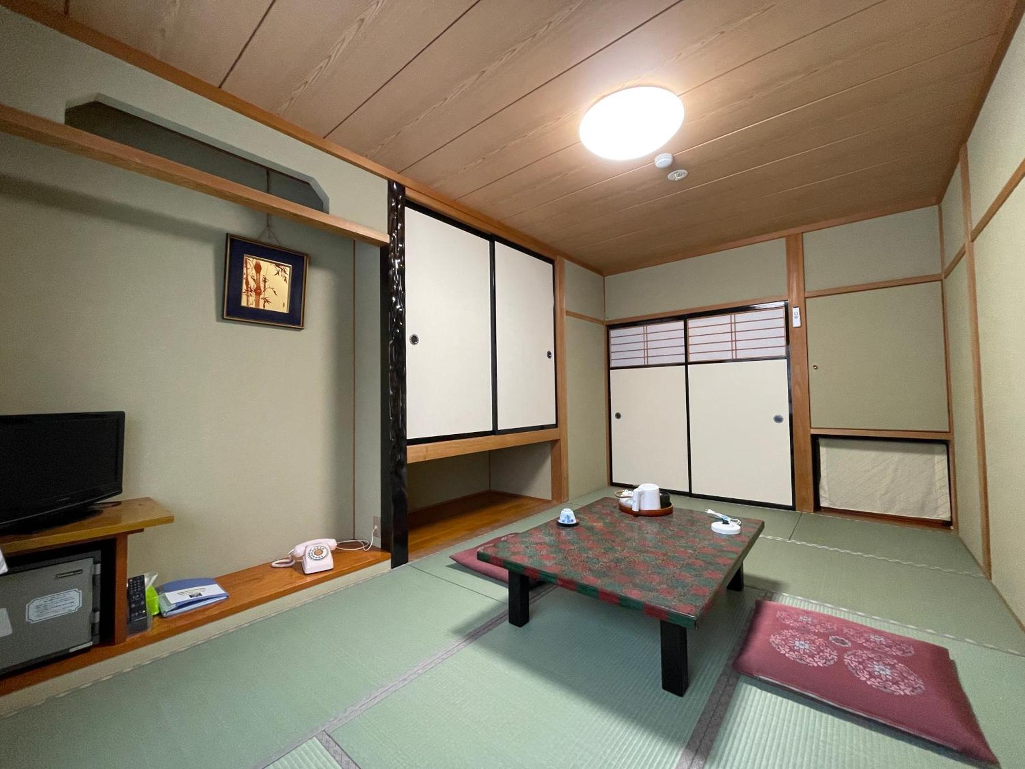 Hotel Suisensou Takayama  Esterno foto