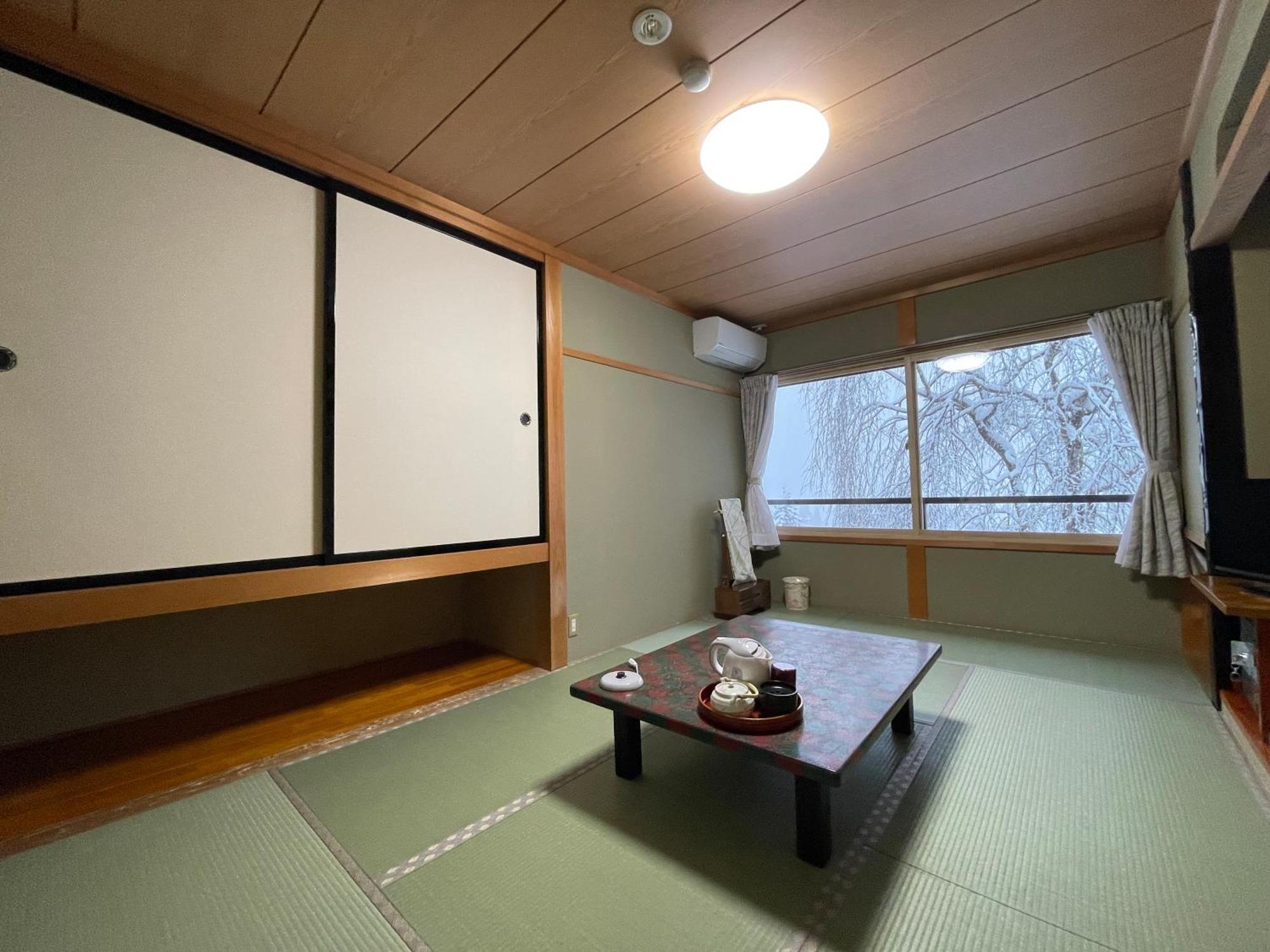Hotel Suisensou Takayama  Esterno foto